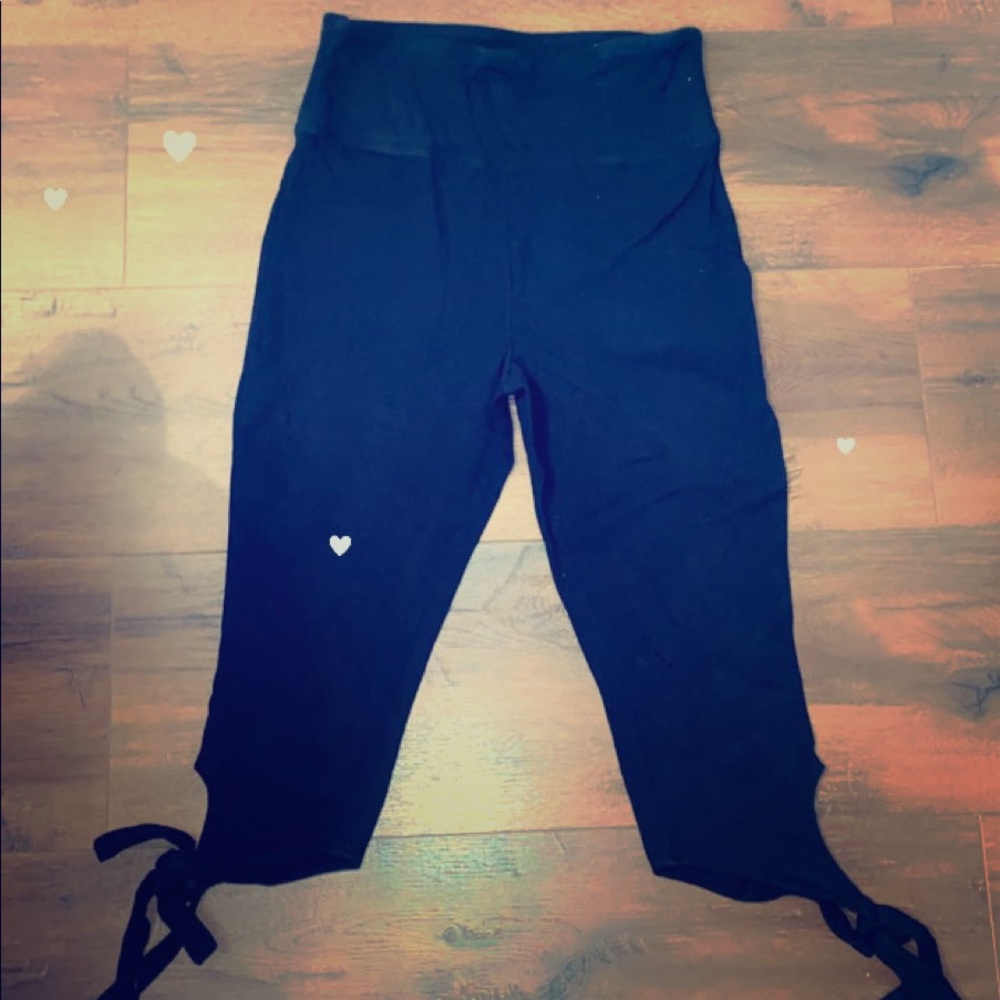 Capris (leggings)